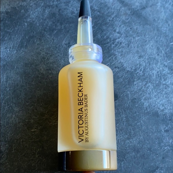 VICTORIA BECKHAM POWER SERUM - Picture 3 of 5